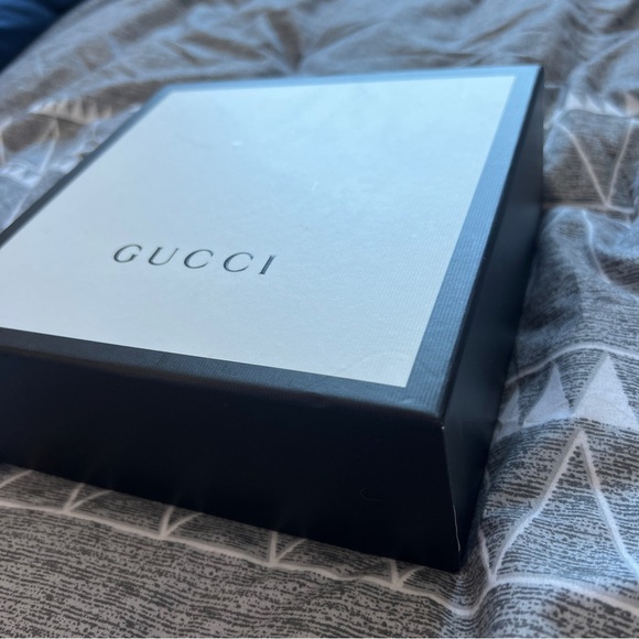 7 X 7 Gucci Box - Picture 4 of 5
